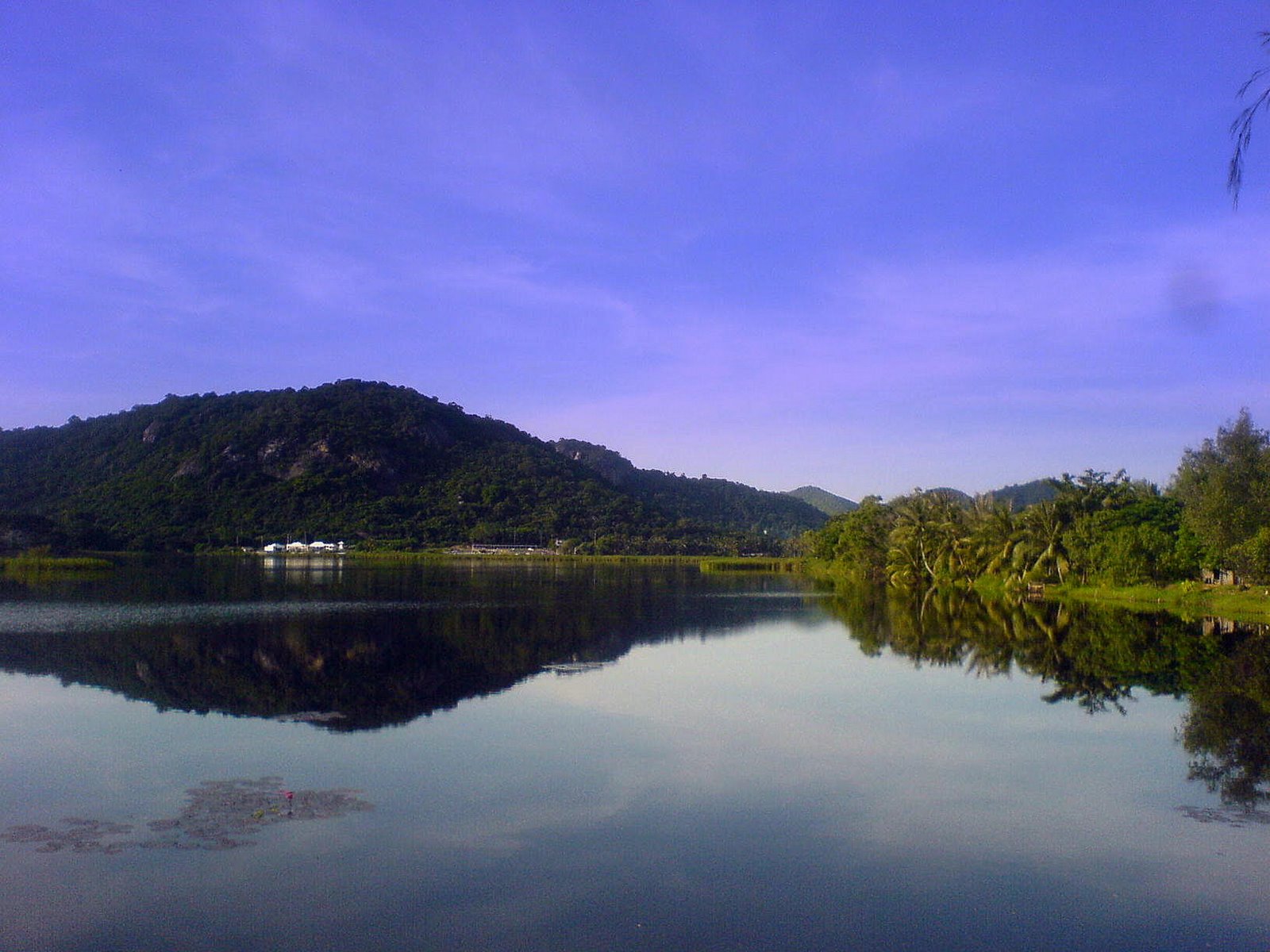 Khao Tao Lakefront